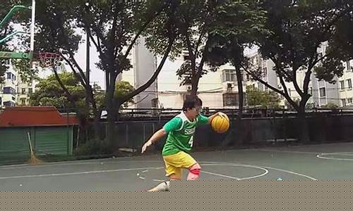篮球如何练左手运球-篮球怎样练好左手运球