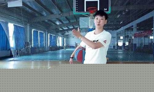 篮球中什么是接球的-篮球中什么是接球