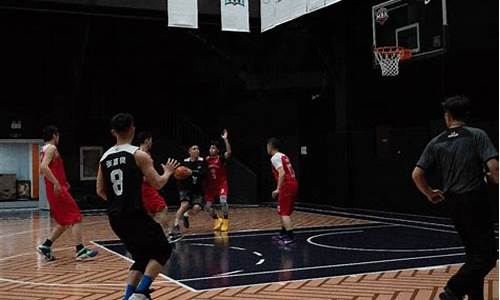 大学的篮球-nba大学生篮球