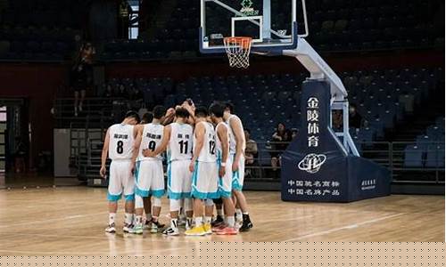 浙江大学篮球队历届队长-浙江大学篮球中锋
