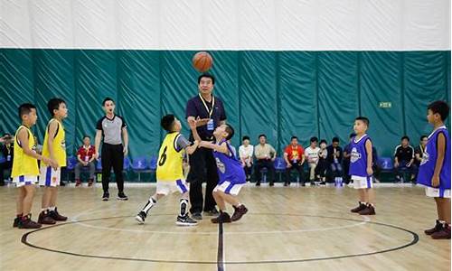 姚明举办的中小学篮球赛叫什么名字-姚明青少年篮球夏令营