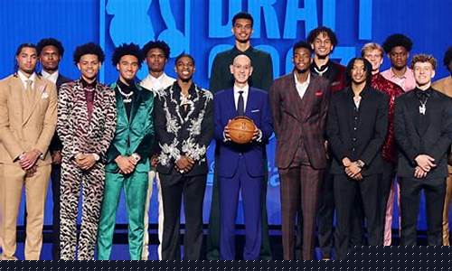 篮球史上十大球王排名-NBA篮球球王排名