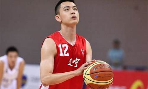 中国篮球明星17号球员-中国篮球明星17
